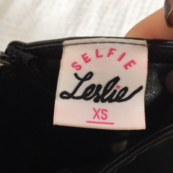 Leather skirt - Picture 3 of 3